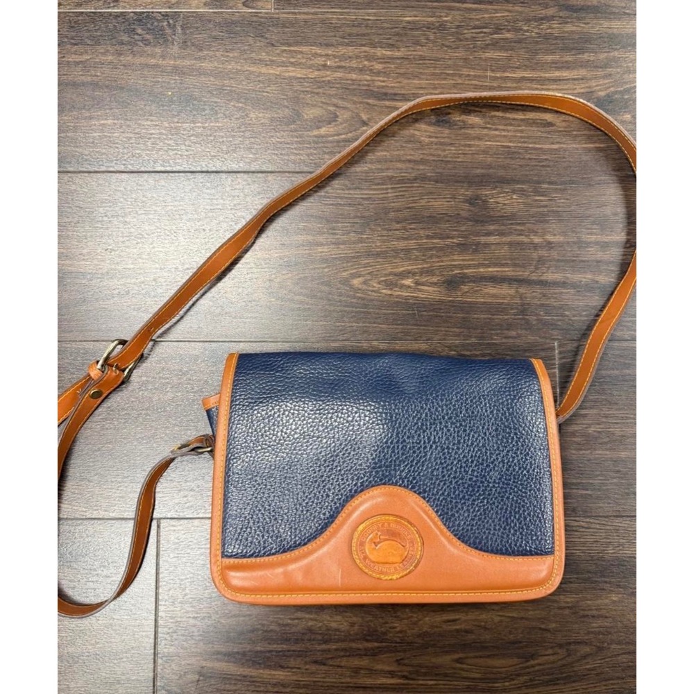 Vtg Dooney & Bourke Navy Blue & Tan All Weather Leather Organizer Crossbody Bag